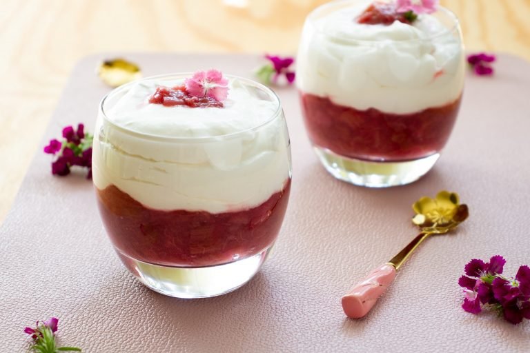 Syllabub with fruit