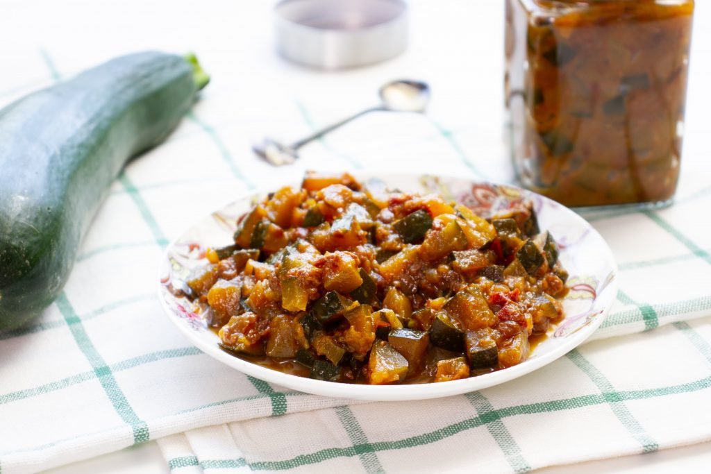 Zucchini chutney ⋆ MeCooks Blog