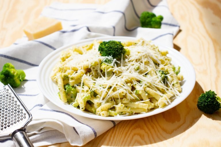 Broccoli pasta with cheese