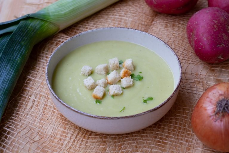 Leek and potato soup with cream