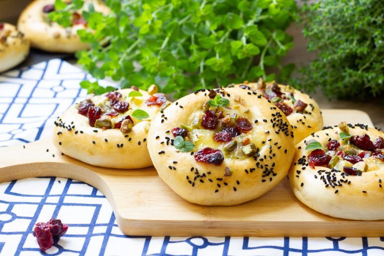 Brie buns