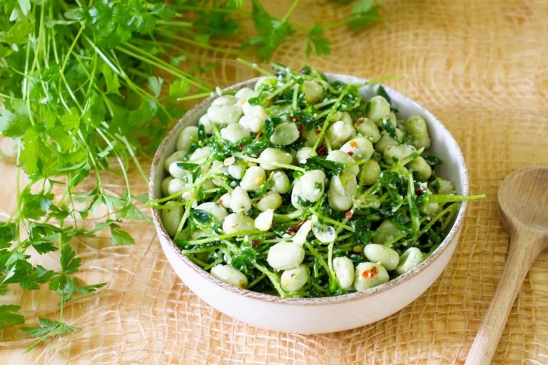 Recipe for broad bean salad
