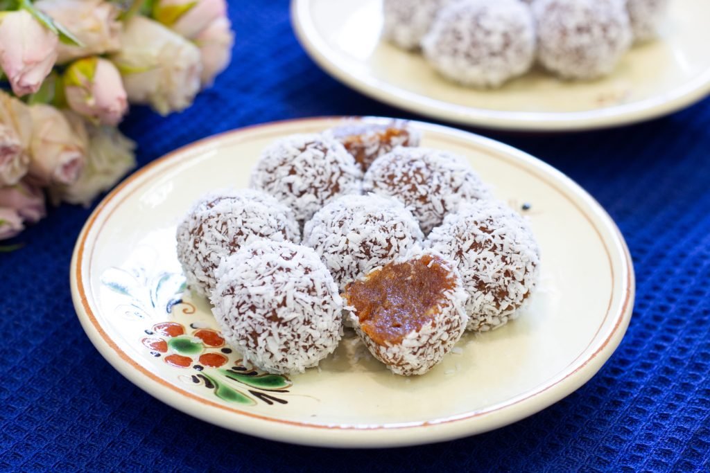 Date balls dessert