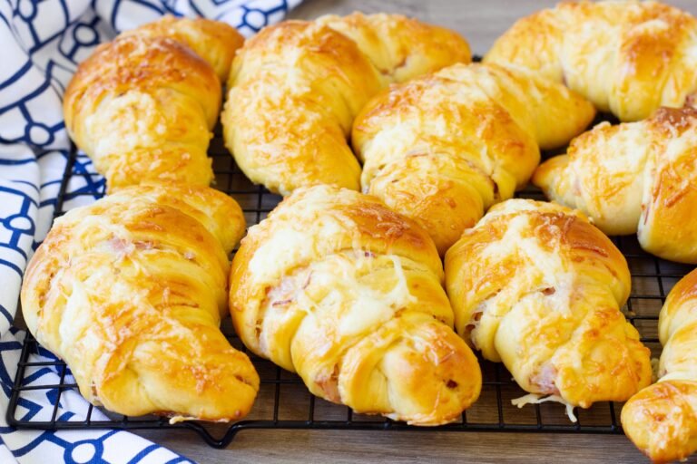 Croissants with ham and cheese recipe