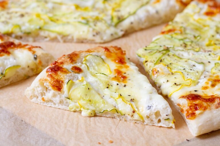 Pizza Bianca with zucchini recipe