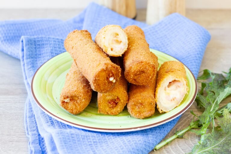 Bread rolls with cheese and ham recipe
