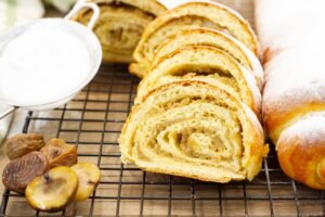 Brioche roll with chestnut cream recipe