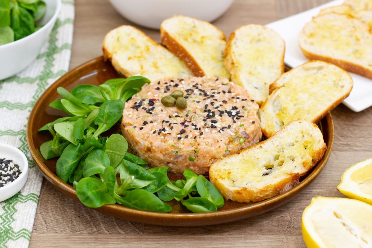 Salmon tartare
