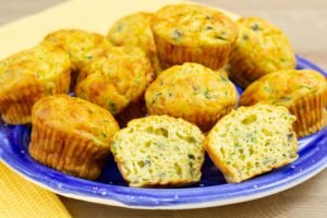 Recipe for cheese and zucchini muffins