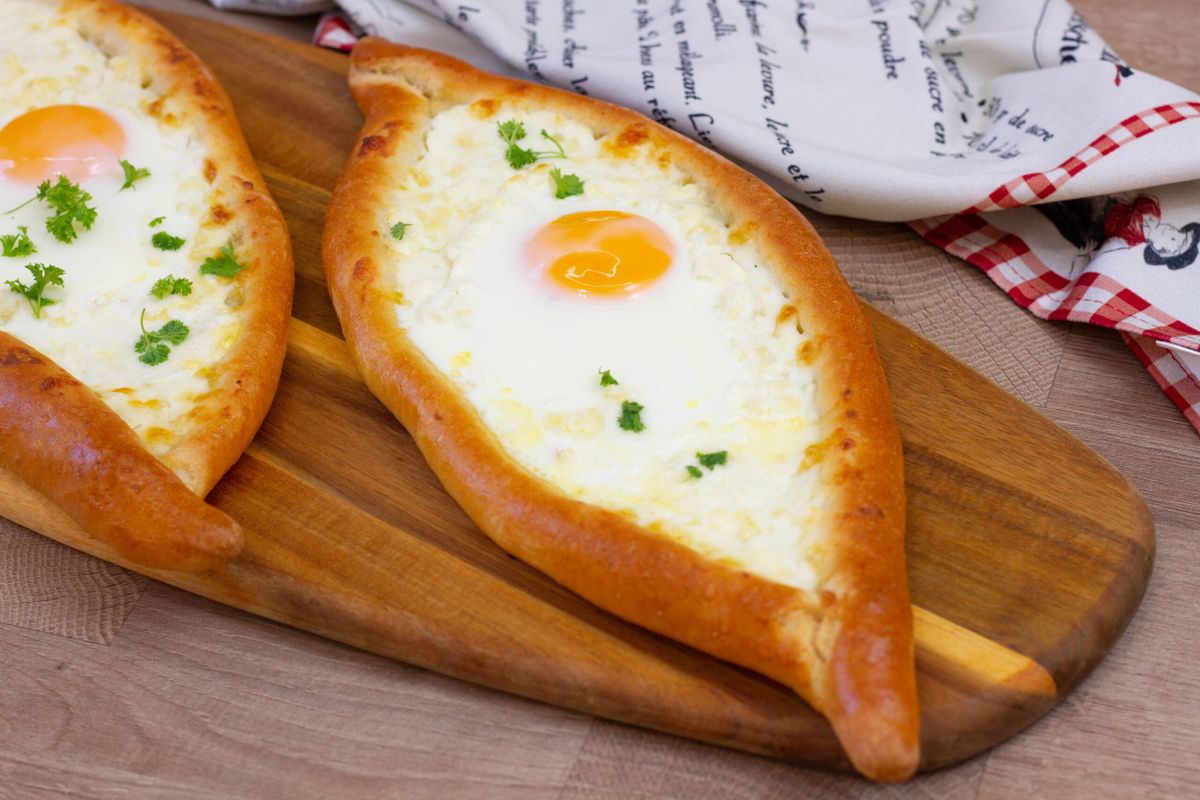 Khachapuri