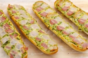 Zapiekanki – zucchini and bacon hot baguettes