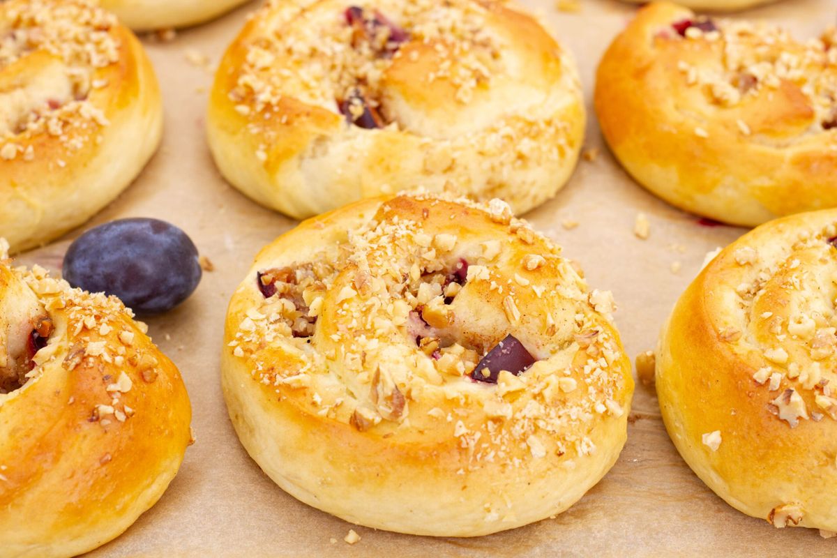 Fruit buns